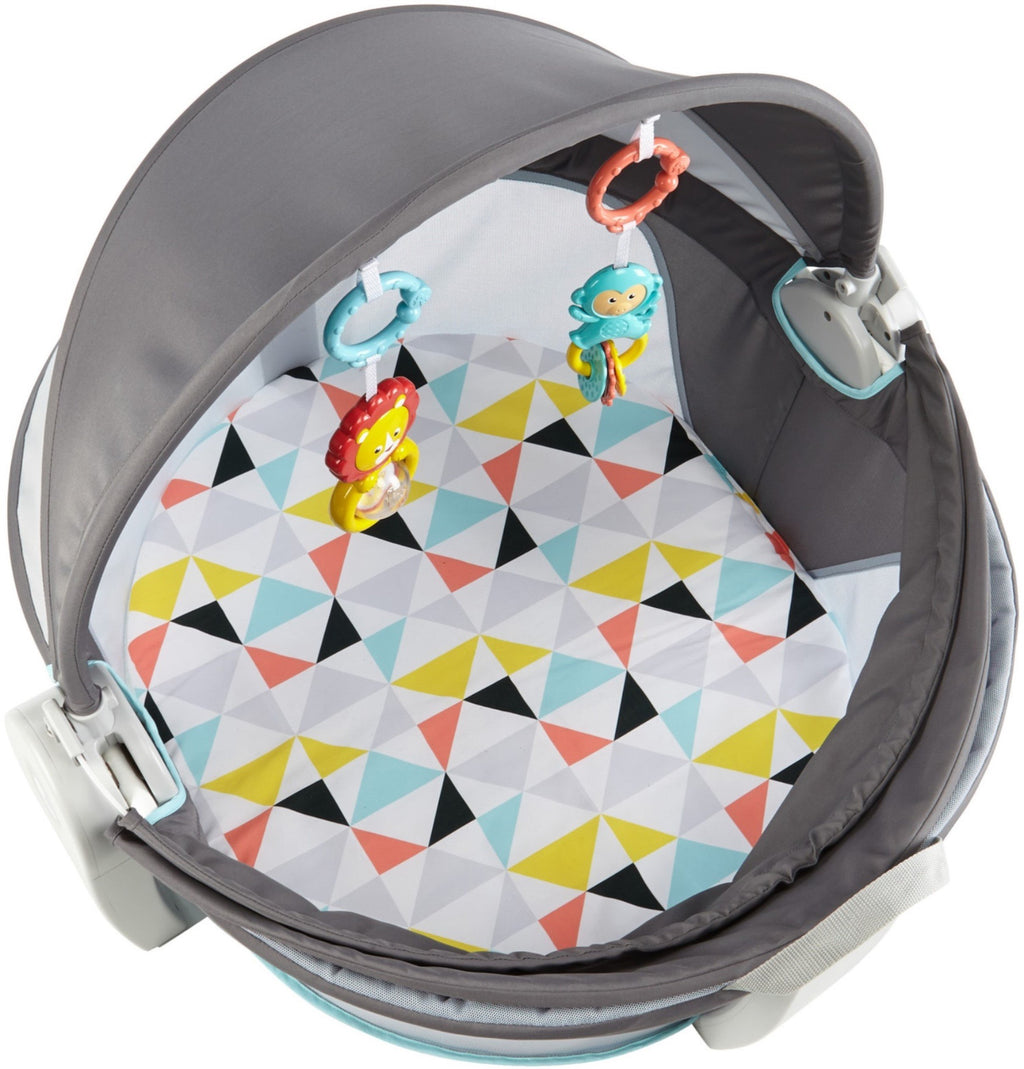 Portable Bassinet Baby Dome with Canopy Z930